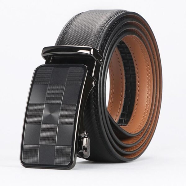 Fashionable Belt Trends For Every Outfit - Image 12